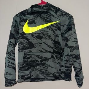 boys nike sweatshirt